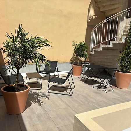 Studio spacieux avec patio en centre ville Cavalaire-sur-Mer Extérieur photo
