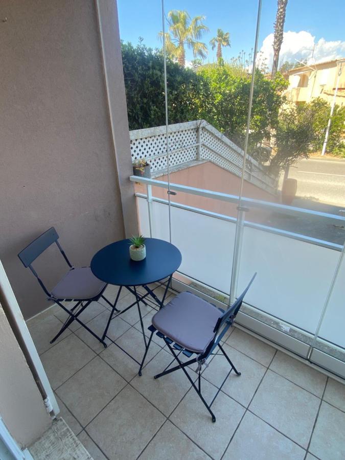 Studio spacieux avec patio en centre ville Cavalaire-sur-Mer Extérieur photo