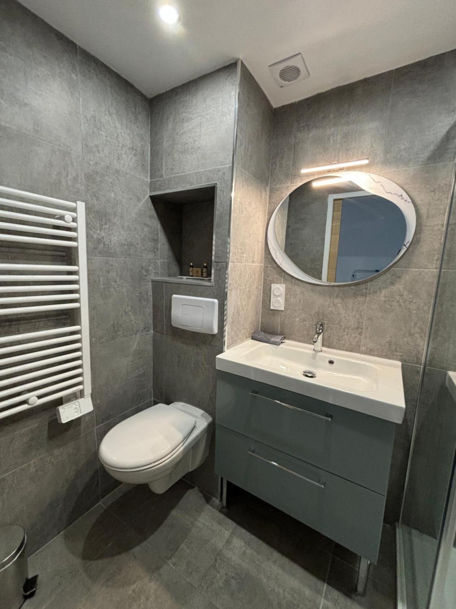 Studio spacieux avec patio en centre ville Cavalaire-sur-Mer Extérieur photo